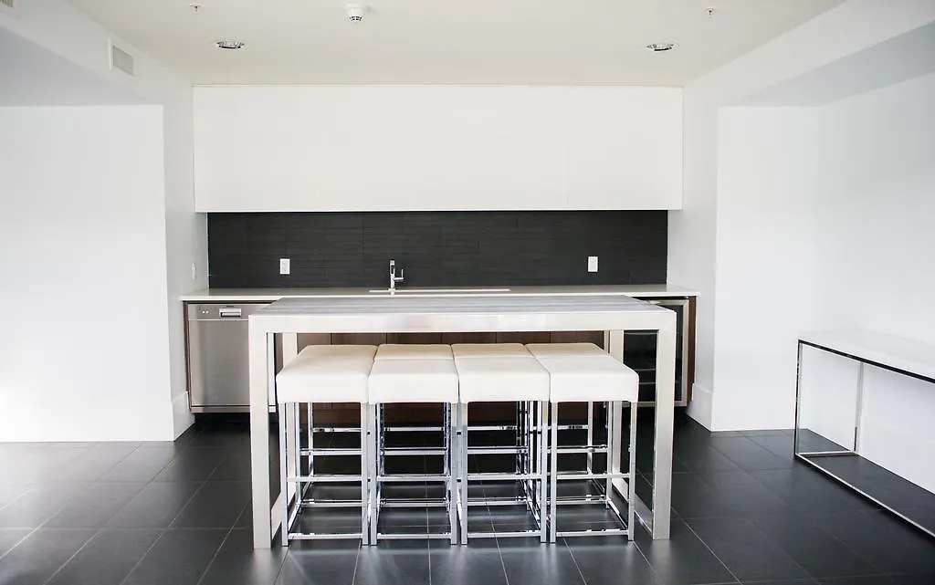 Executive Suites By Roseman Calgary - Luna Apartment